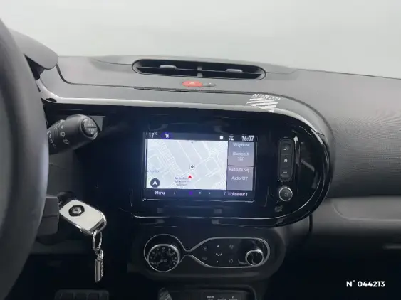 RENAULT TWINGO III - voiture d'occasion - Photo 13
