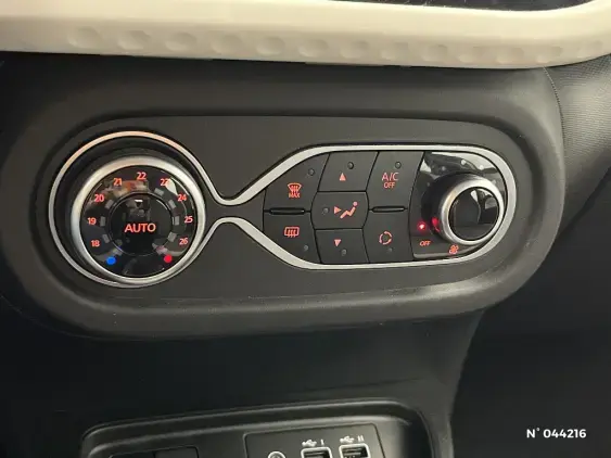 RENAULT TWINGO III - voiture d'occasion - Photo 14