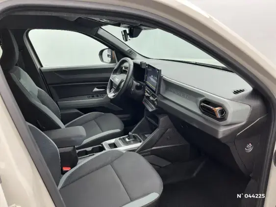 DACIA DUSTER III - voiture d'occasion - Photo 9