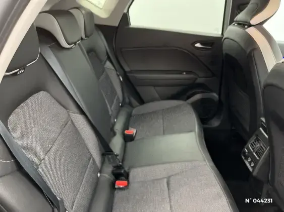 RENAULT CAPTUR II - voiture d'occasion - Photo 11