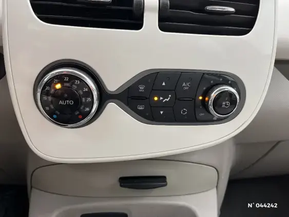 RENAULT ZOE - voiture d'occasion - Photo 14