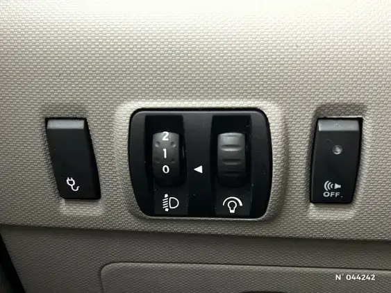 RENAULT ZOE - voiture d'occasion - Photo 15