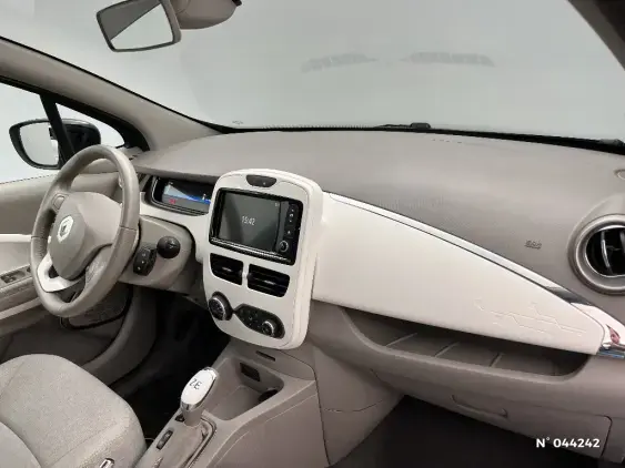RENAULT ZOE - voiture d'occasion - Photo 10