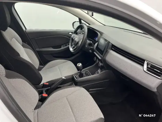 RENAULT CLIO V - voiture d'occasion - Photo 10