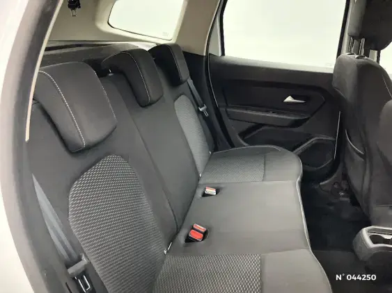 DACIA DUSTER II - voiture d'occasion - Photo 11