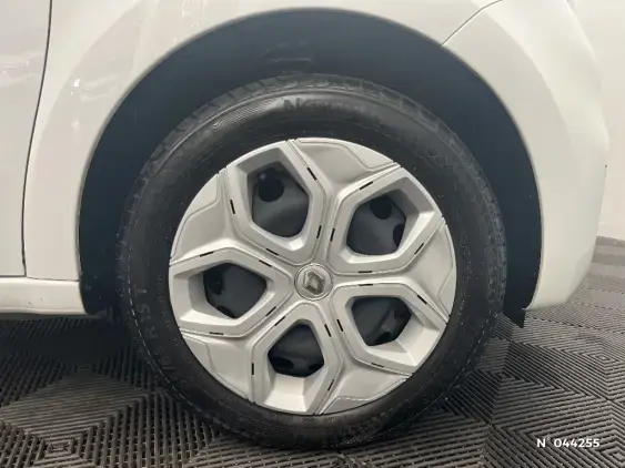 RENAULT TWINGO III - voiture d'occasion - Photo 8