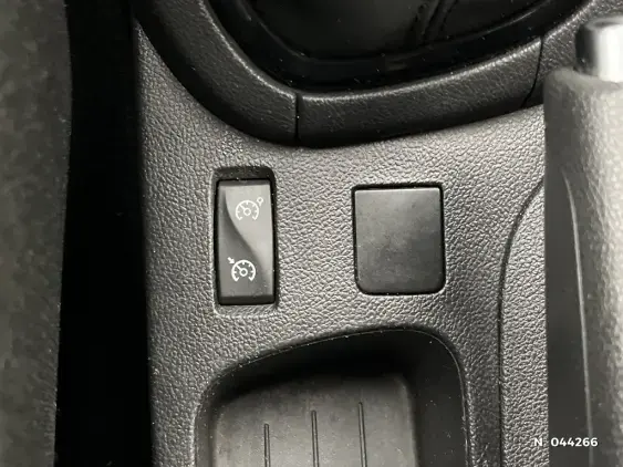 RENAULT CLIO IV - voiture d'occasion - Photo 15