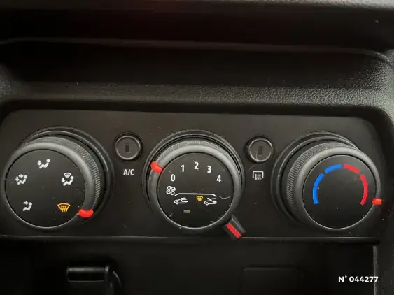 DACIA SANDERO III - voiture d'occasion - Photo 14