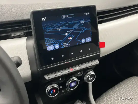 RENAULT CLIO V - voiture d'occasion - Photo 13