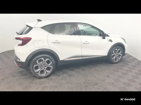 RENAULT CAPTUR II - voiture d'occasion - Photo 5