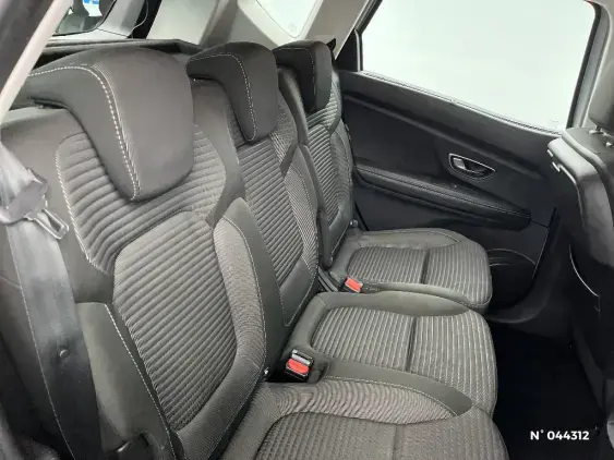 RENAULT SCENIC IV - voiture d'occasion - Photo 11