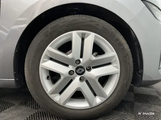 RENAULT CLIO V - voiture d'occasion - Photo 8