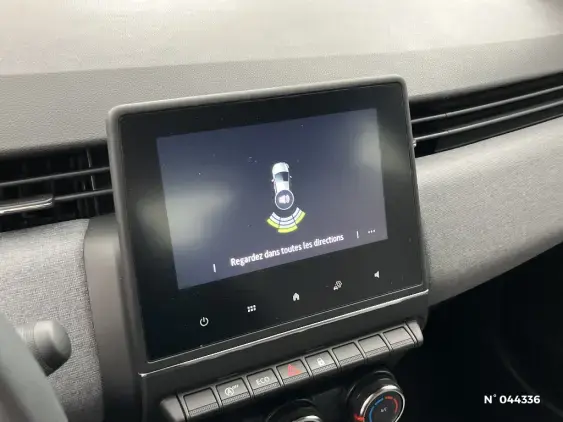 RENAULT CLIO V - voiture d'occasion - Photo 14