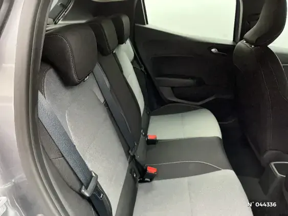 RENAULT CLIO V - voiture d'occasion - Photo 11