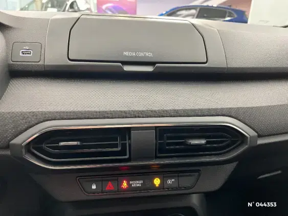 DACIA SANDERO III - voiture d'occasion - Photo 13