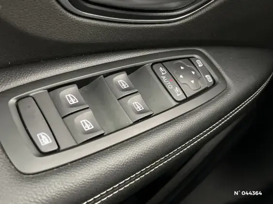 RENAULT SCENIC IV - voiture d'occasion - Photo 15