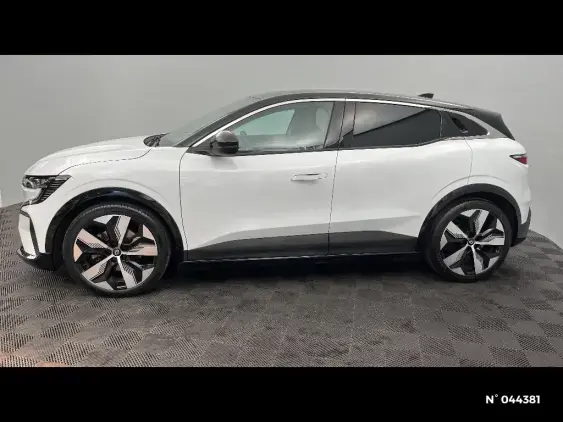 RENAULT MEGANE V - voiture d'occasion - Photo 2