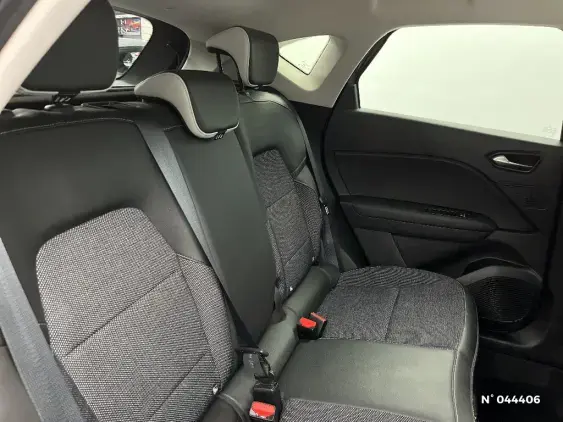 RENAULT CAPTUR II - voiture d'occasion - Photo 11