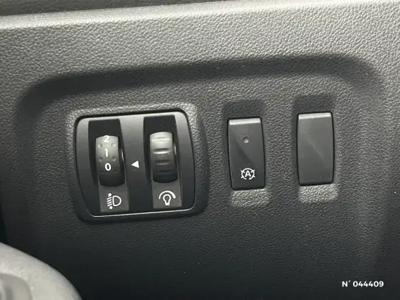 RENAULT CAPTUR - voiture d'occasion - Photo 15