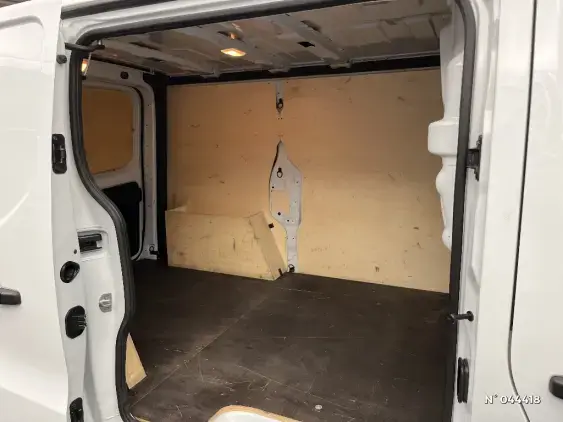 RENAULT TRAFIC FG III - voiture d'occasion - Photo 11
