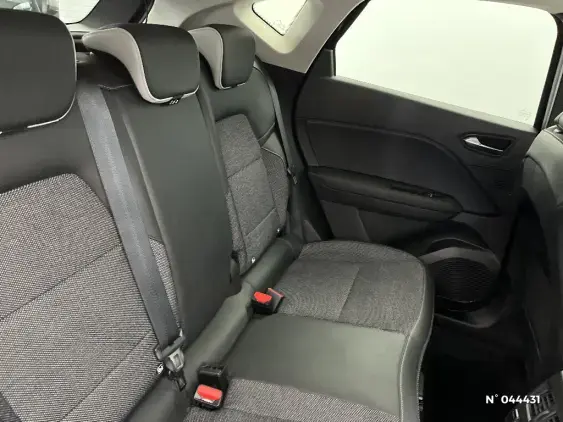 RENAULT CAPTUR II - voiture d'occasion - Photo 11