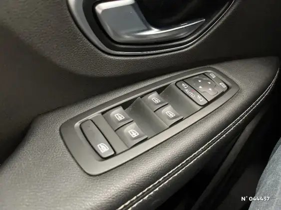 RENAULT SCENIC IV - voiture d'occasion - Photo 15