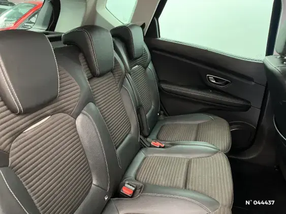 RENAULT SCENIC IV - voiture d'occasion - Photo 11
