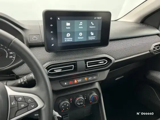 DACIA SANDERO III - voiture d'occasion - Photo 13