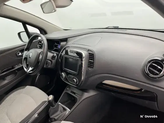 RENAULT CAPTUR - voiture d'occasion - Photo 10