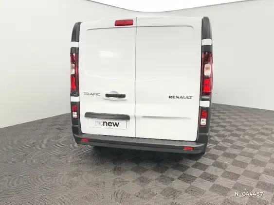RENAULT TRAFIC FG III - voiture d'occasion - Photo 6