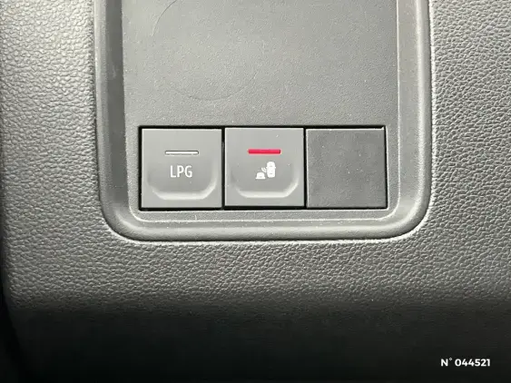 DACIA DUSTER II - voiture d'occasion - Photo 15