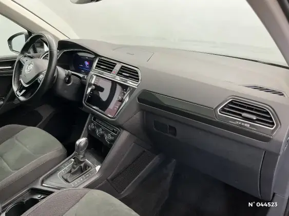 VOLKSWAGEN TIGUAN II - voiture d'occasion - Photo 10