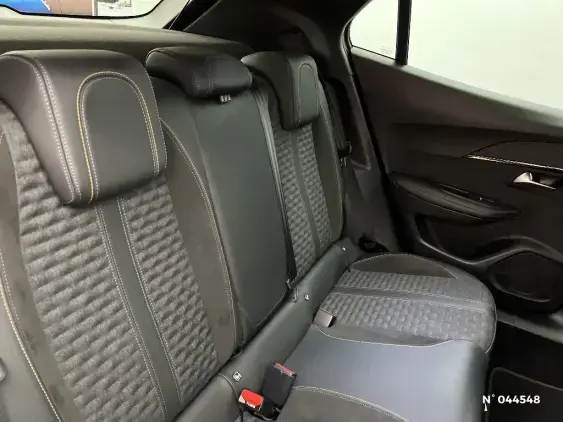 PEUGEOT 2008 II - voiture d'occasion - Photo 11