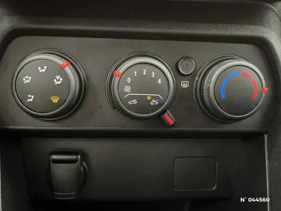 DACIA SANDERO III - voiture d'occasion - Photo 14