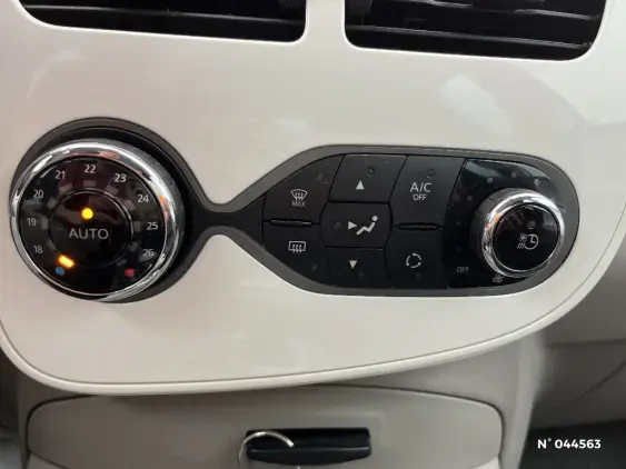RENAULT ZOE - voiture d'occasion - Photo 14