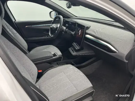 RENAULT MEGANE V - voiture d'occasion - Photo 10