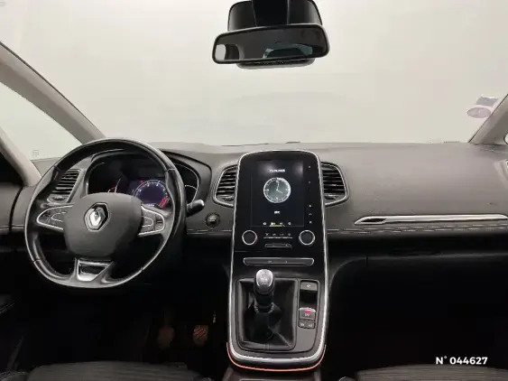 RENAULT SCENIC IV - voiture d'occasion - Photo 9
