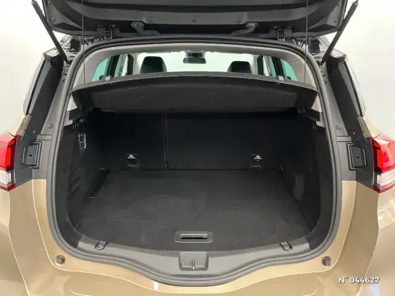 RENAULT SCENIC IV - voiture d'occasion - Photo 7