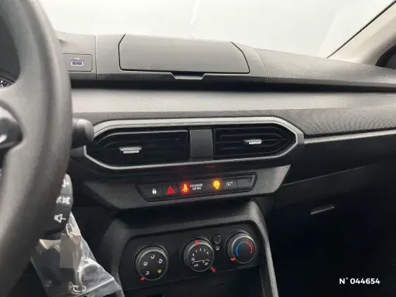 DACIA SANDERO III - voiture d'occasion - Photo 13