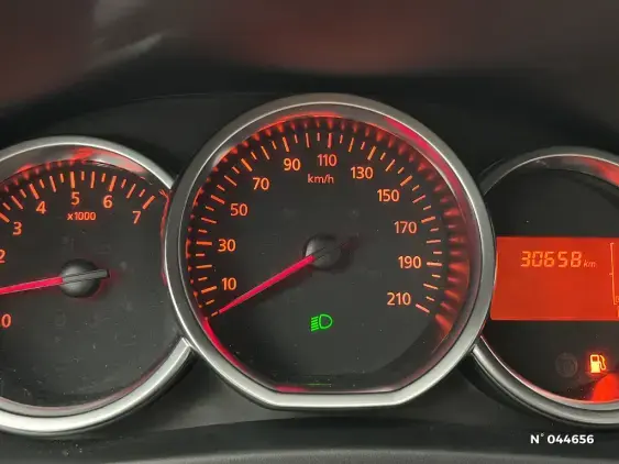 DACIA SANDERO II - voiture d'occasion - Photo 12