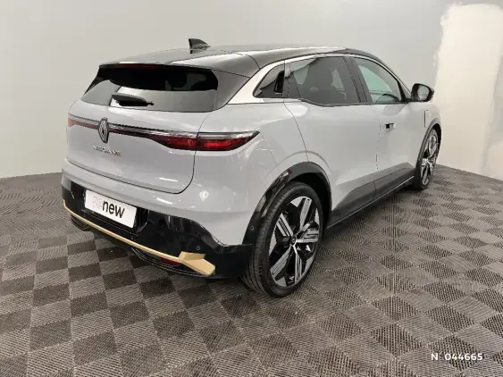 RENAULT MEGANE V - voiture d'occasion - Photo 4