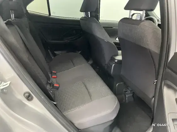TOYOTA YARIS CROSS I - voiture d'occasion - Photo 11