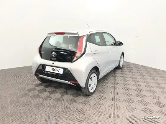 TOYOTA AYGO II - voiture d'occasion - Photo 4
