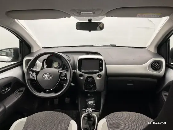 TOYOTA AYGO II - voiture d'occasion - Photo 9