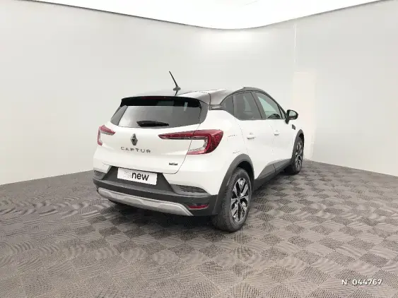 RENAULT CAPTUR II - voiture d'occasion - Photo 4