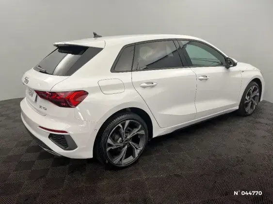 AUDI A3 SPORTBACK IV - voiture d'occasion - Photo 4
