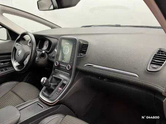 RENAULT SCENIC IV - voiture d'occasion - Photo 10