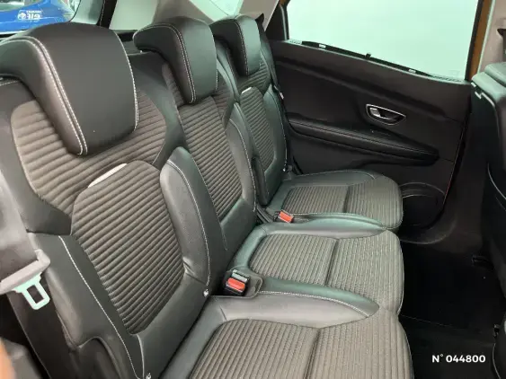 RENAULT SCENIC IV - voiture d'occasion - Photo 11