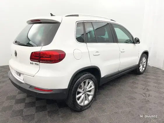 VOLKSWAGEN TIGUAN - voiture d'occasion - Photo 4