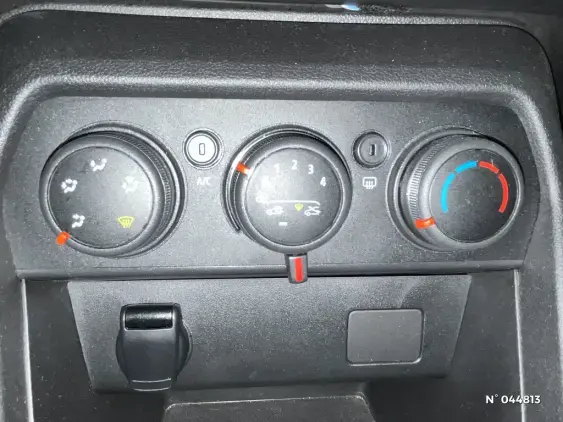 DACIA SANDERO III - voiture d'occasion - Photo 14